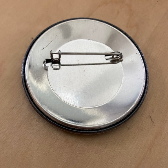 URBAN OUTFITTERS UNIQUE AS F**k Unique AF button pin big collection black brooch - Picture 2 of 7